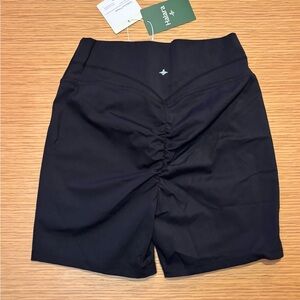 Halara Booty Lifting/Scrunch Butt Shorts NWT